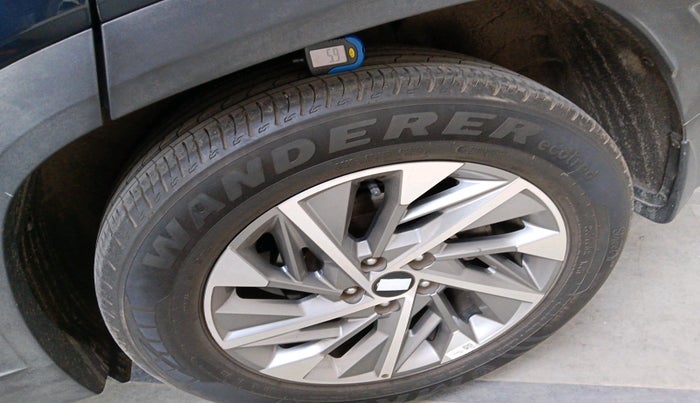 2023 Hyundai Tucson SIGNATURE 2.0 AT PETROL, Petrol, Automatic, 17,934 km, tyre