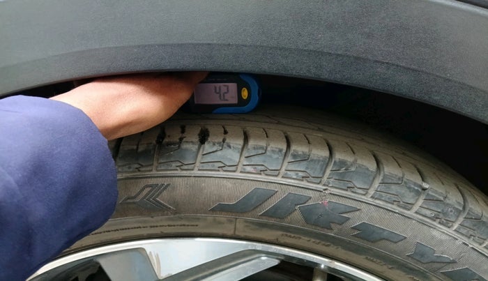 2018 Hyundai Creta SX (O) 1.6 DIESEL, Diesel, Manual, 65,095 km, tyre