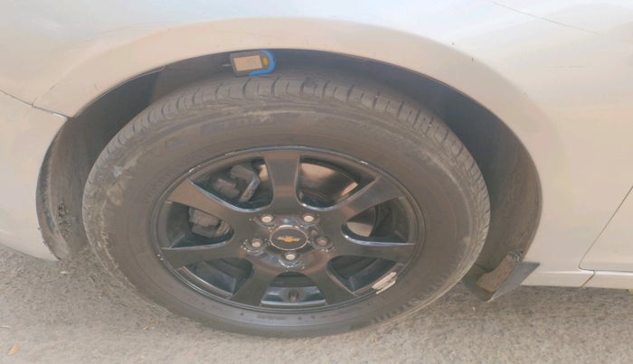 2012 Chevrolet Cruze LTZ AT, Diesel, Automatic, 1,00,296 km, tyre