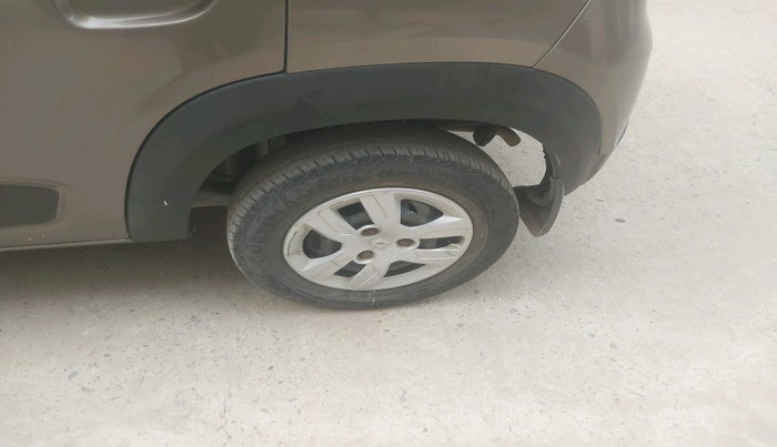 2016 Renault Kwid RXT 0.8, Petrol, Manual, 49,405 km, tyre