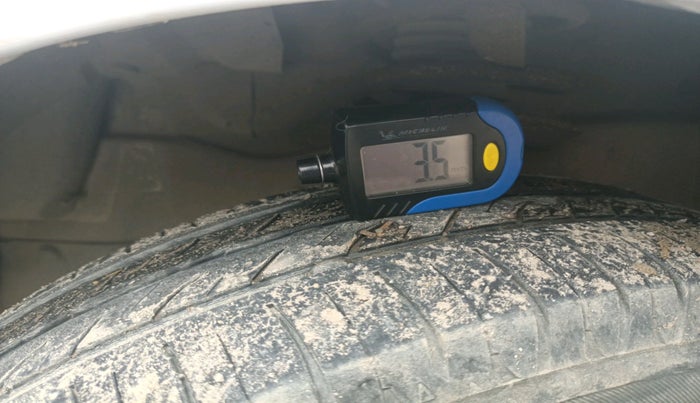 2015 Chevrolet Beat LS DIESEL, Diesel, Manual, 59,237 km, tyre