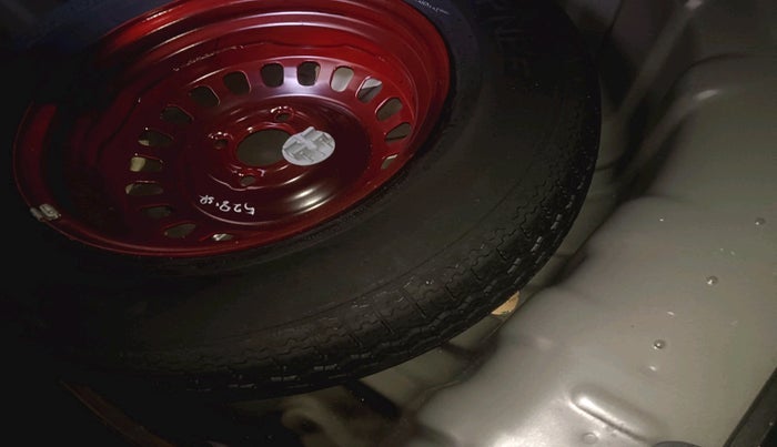 2024 Renault Kiger RXT (O) AMT, Petrol, Automatic, 8,232 km, tyre