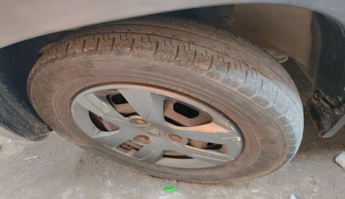 2016 Renault Kwid RXT 1.0, Petrol, Manual, 70,237 km, tyre