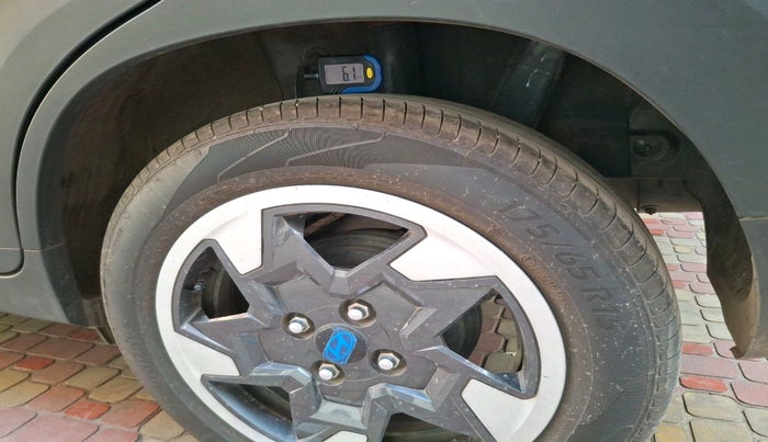 2025 Hyundai EXTER SX 1.2 MT, Petrol, Manual, 11,338 km, tyre