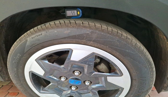 2025 Hyundai EXTER SX 1.2 MT, Petrol, Manual, 11,338 km, tyre