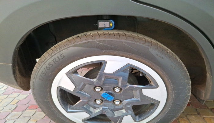 2025 Hyundai EXTER SX 1.2 MT, Petrol, Manual, 11,338 km, tyre