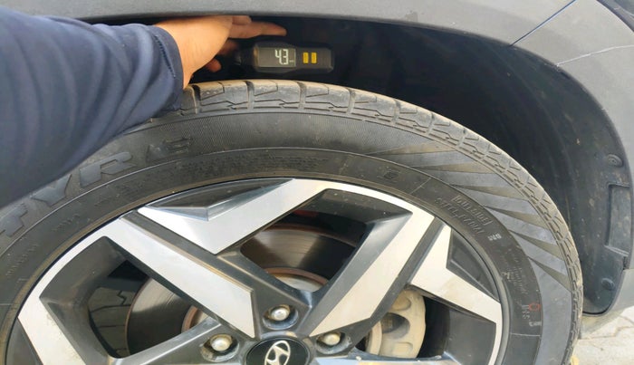 2023 Hyundai ALCAZAR PRESTIGE 1.5 MT 7STR, Diesel, Manual, 28,201 km, tyre