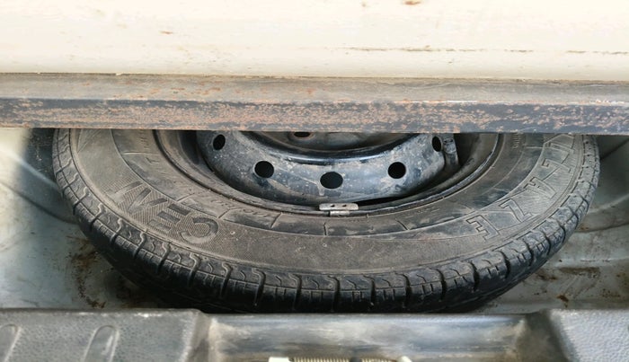 2019 Maruti Alto VXI, Petrol, Manual, 81,998 km, tyre