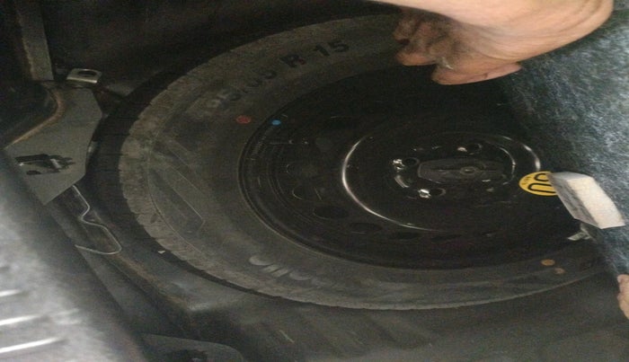 2022 Toyota Glanza G, Petrol, Manual, 1,29,080 km, tyre