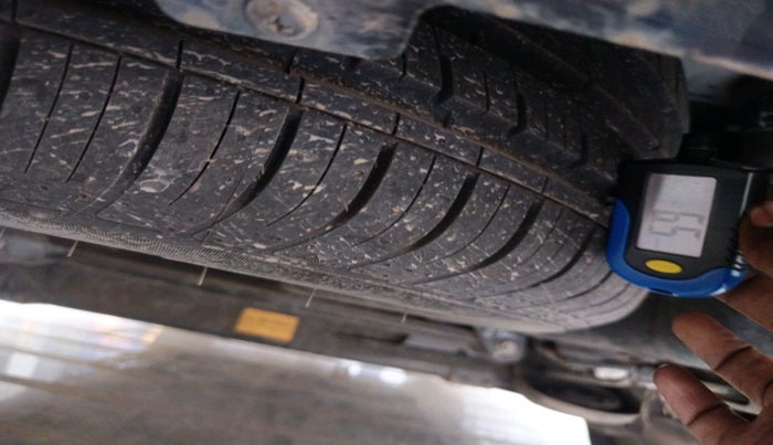 2024 Tata Safari ACCOMPLISHED DARK EDITION AT, Diesel, Automatic, 7,861 km, tyre