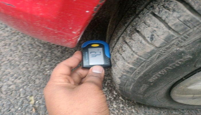 2011 Ford Figo ZXI 1.2 PETROL, Petrol, Manual, 49,647 km, tyre