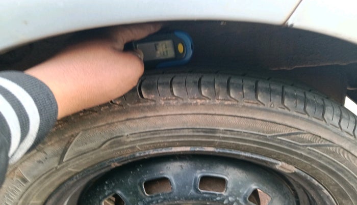 2011 Chevrolet Spark LT 1.0, Petrol, Manual, 54,329 km, tyre