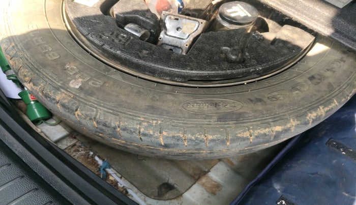 2016 Hyundai Creta S 1.4 DIESEL, Diesel, Manual, 2,06,512 km, tyre