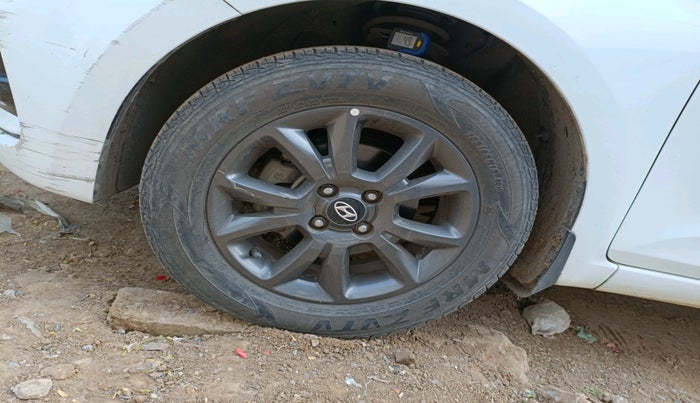 2020 Hyundai Elite i20 SPORTZ PLUS 1.2, Petrol, Manual, 35,037 km, tyre