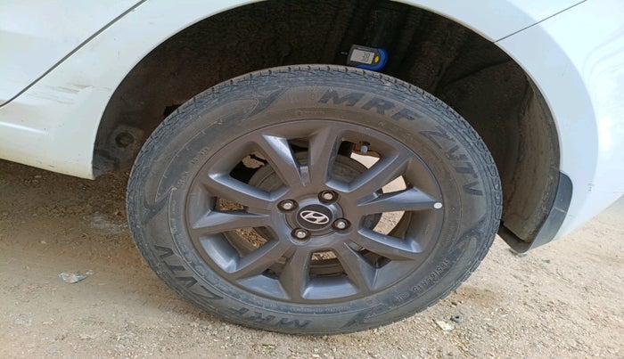 2020 Hyundai Elite i20 SPORTZ PLUS 1.2, Petrol, Manual, 35,037 km, tyre