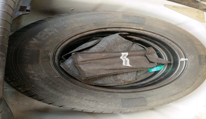 2020 Hyundai Elite i20 SPORTZ PLUS 1.2, Petrol, Manual, 35,037 km, tyre