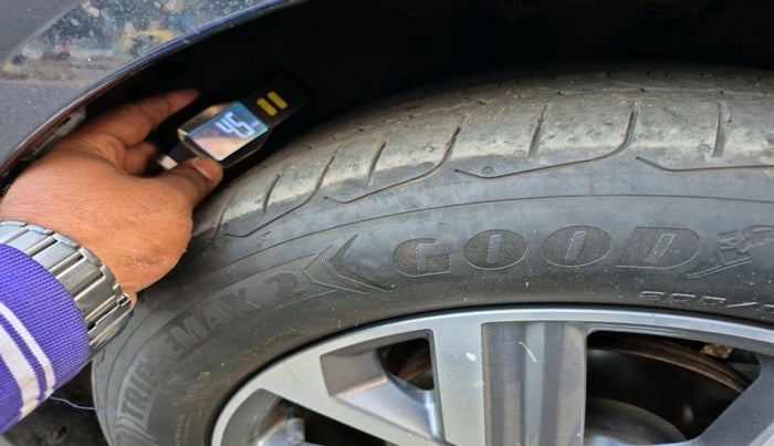 2023 Hyundai Verna  SX 1.5 MPI IVT, Petrol, Automatic, 27,850 km, tyre