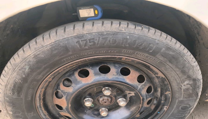 2011 Hyundai i20 ASTA 1.4 CRDI, Diesel, Manual, 85,716 km, tyre