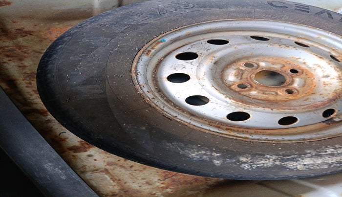 2014 Maruti Swift Dzire LDI, Diesel, Manual, 1,14,148 km, tyre