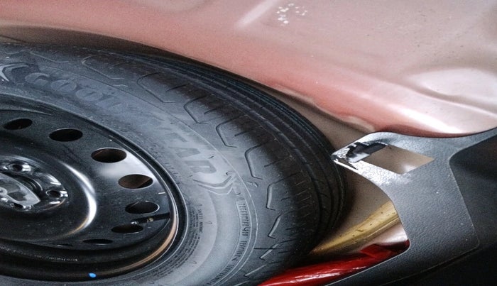 2024 Toyota Urban Cruiser Taisor V 1.0 Petrol MT Dual Tone, Petrol, Manual, 17,310 km, tyre