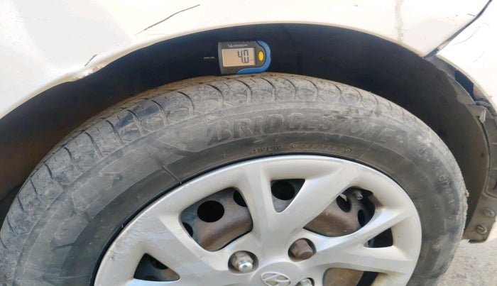 2018 Hyundai Grand i10 SPORTZ 1.2 KAPPA VTVT, Petrol, Manual, 1,06,672 km, tyre