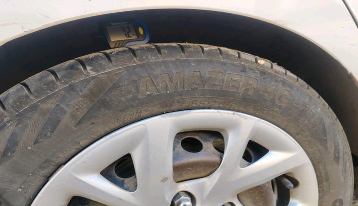 2018 Hyundai Grand i10 SPORTZ 1.2 KAPPA VTVT, Petrol, Manual, 1,06,672 km, tyre