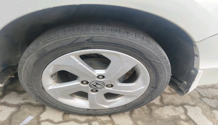 2015 Honda City 1.5L I-DTEC VX, Diesel, Manual, 1,00,331 km, tyre