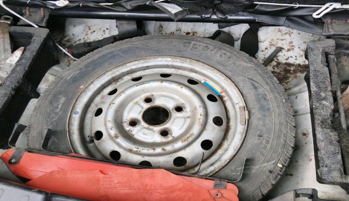 2014 Maruti Wagon R 1.0 LXI, Petrol, Manual, 42,164 km, tyre