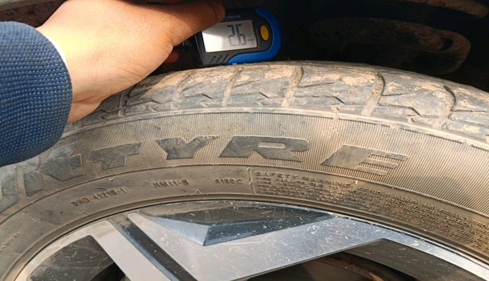 2022 Hyundai ALCAZAR PRESTIGE 1.5 MT 7STR, Diesel, Manual, 98,878 km, tyre