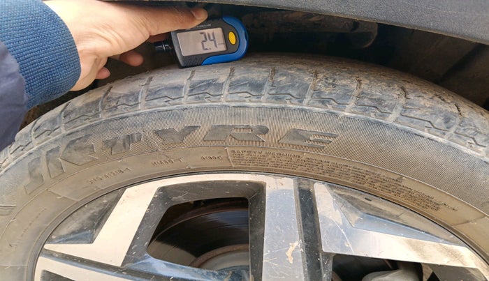 2022 Hyundai ALCAZAR PRESTIGE 1.5 MT 7STR, Diesel, Manual, 98,878 km, tyre