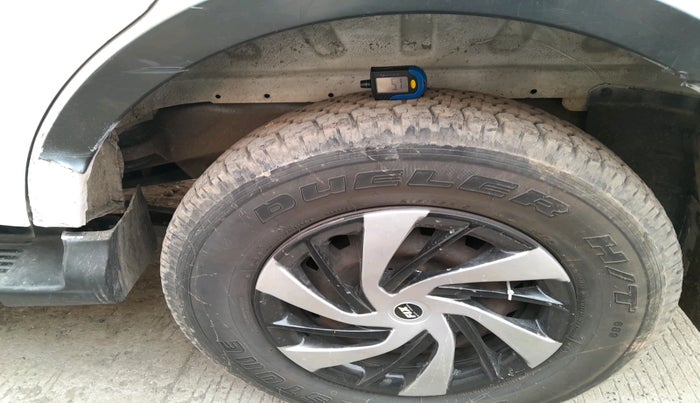 2012 Mahindra Xylo E8 ABS, Diesel, Manual, 1,35,097 km, tyre