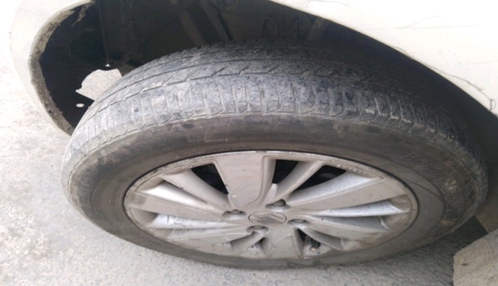 2014 Maruti Swift ZXI, Petrol, Manual, 80,406 km, tyre