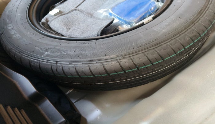 2021 KIA SONET HTX 1.0 IMT, Petrol, Manual, 32,068 km, tyre