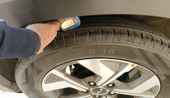 2021 KIA SONET HTX 1.0 IMT, Petrol, Manual, 32,068 km, tyre