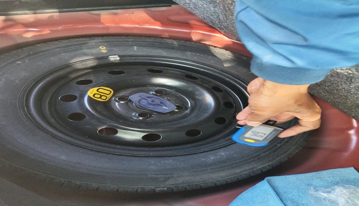 2023 Maruti Swift ZXI PLUS DUAL TONE, Petrol, Manual, 21,328 km, tyre