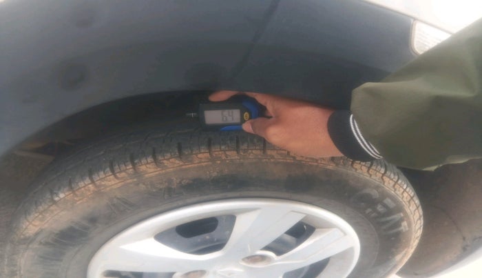 2016 Renault Kwid RXL, Petrol, Manual, 56,622 km, tyre