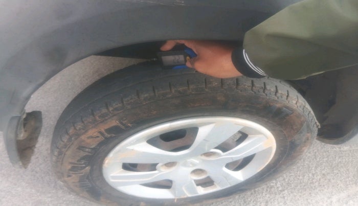 2016 Renault Kwid RXL, Petrol, Manual, 56,622 km, tyre