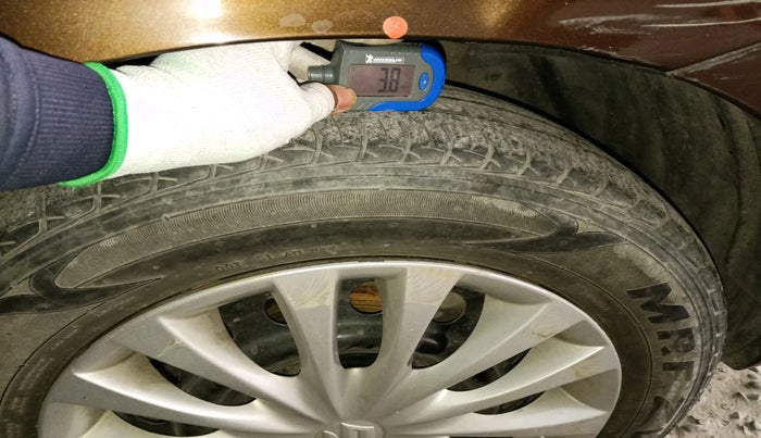 2015 Maruti Ciaz VXI+, Petrol, Manual, 75,691 km, tyre