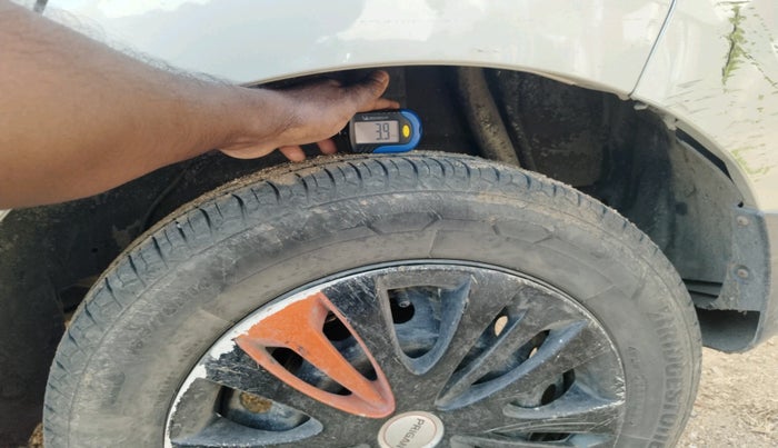 2016 Maruti Celerio VXI (O), Petrol, Manual, 1,86,614 km, tyre