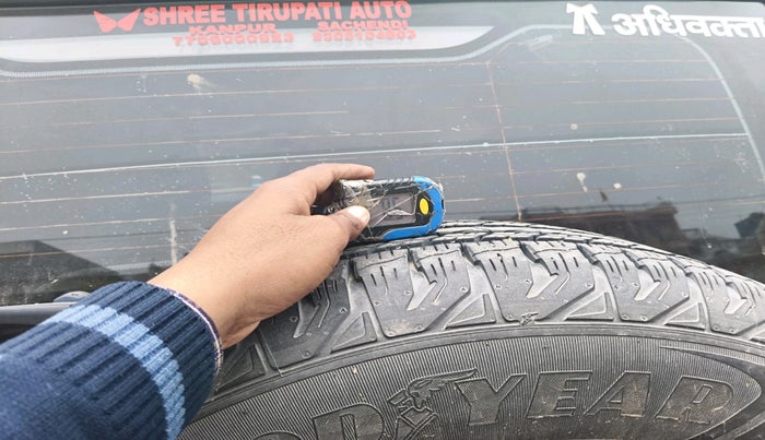 2022 Mahindra BOLERO NEO N 8, Diesel, Manual, 1,02,336 km, tyre