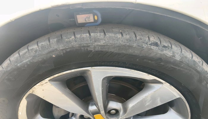 2016 Hyundai Elite i20 ASTA 1.4 CRDI (O), Diesel, Manual, 1,52,649 km, tyre