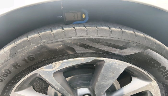 2016 Hyundai Elite i20 ASTA 1.4 CRDI (O), Diesel, Manual, 1,52,649 km, tyre