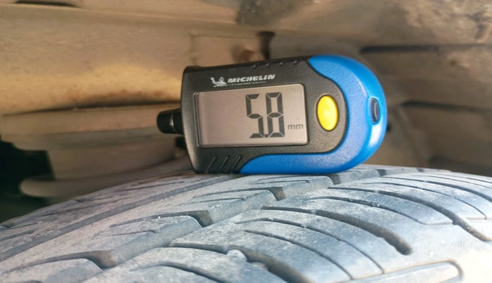 2013 Tata Nano LX, Petrol, Manual, 80,683 km, tyre