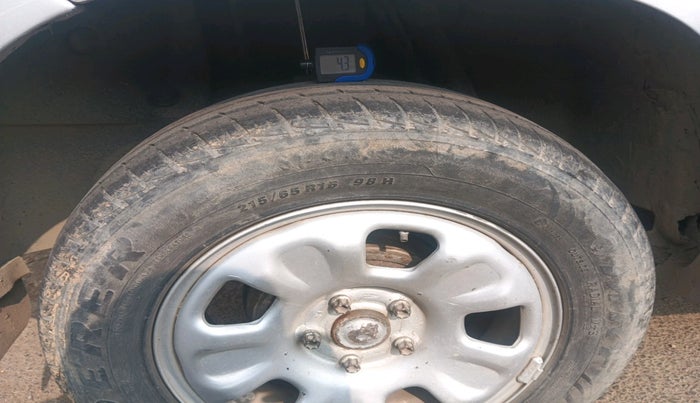 2013 Renault Duster 85 PS RXL DIESEL, Diesel, Manual, 86,411 km, tyre