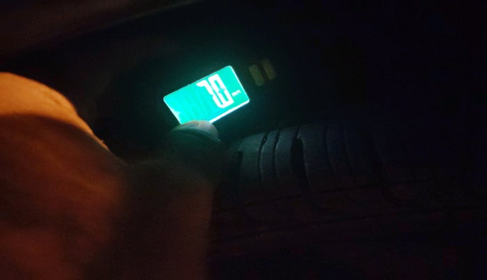 2017 Maruti Ertiga VDI SHVS, Diesel, Manual, 83,087 km, tyre