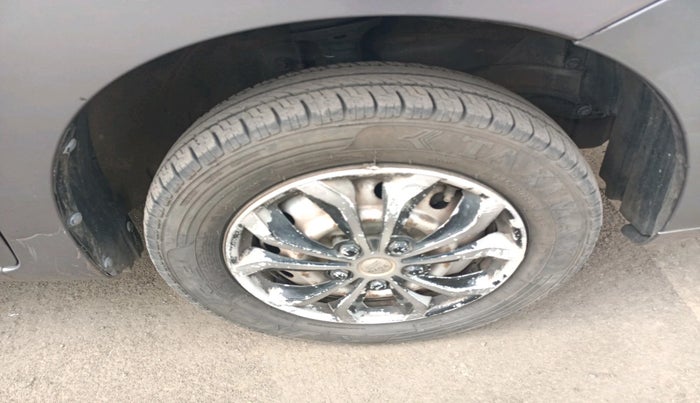 2012 Maruti Wagon R 1.0 LXI CNG, Petrol, Manual, 90,617 km, tyre