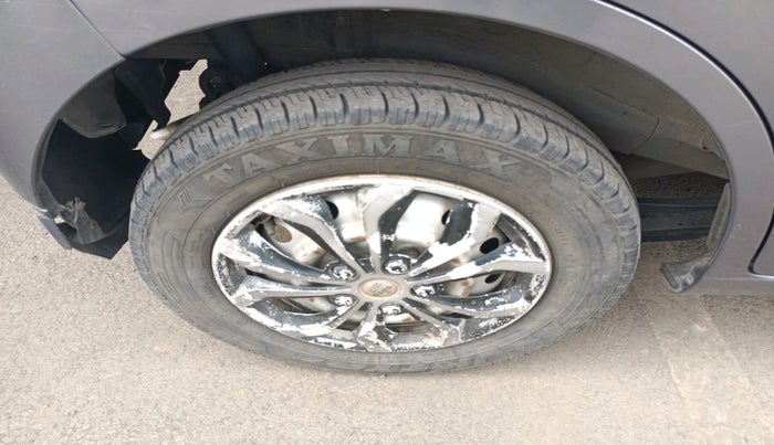 2012 Maruti Wagon R 1.0 LXI CNG, Petrol, Manual, 90,617 km, tyre