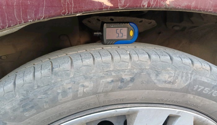 2016 Honda Jazz 1.2L I-VTEC SV, Petrol, Manual, 1,48,305 km, tyre