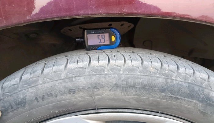 2016 Honda Jazz 1.2L I-VTEC SV, Petrol, Manual, 1,48,305 km, tyre