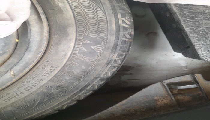 2017 Maruti Wagon R 1.0 VXI, Petrol, Manual, 60,562 km, tyre